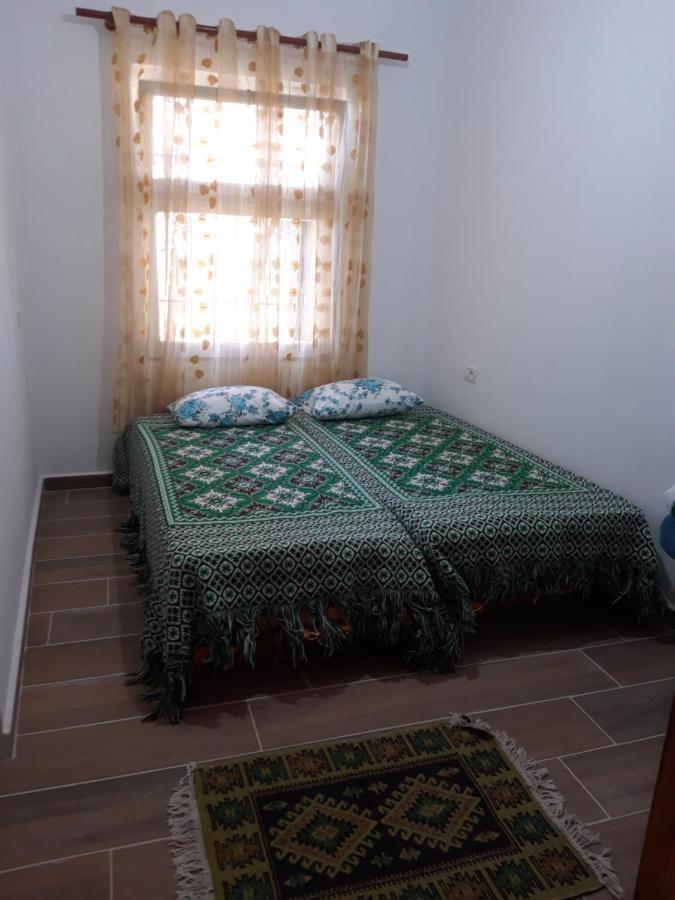 Villa Bujtinat Skenderi Gjinar 2 Esterno foto